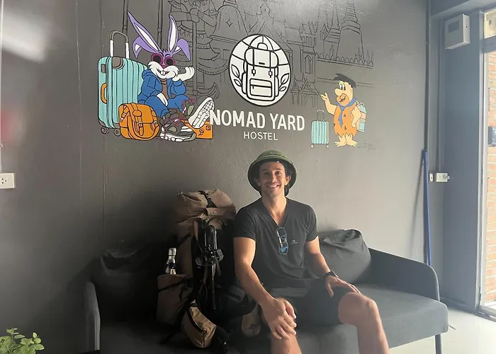 Nomad Yard Khaosan *